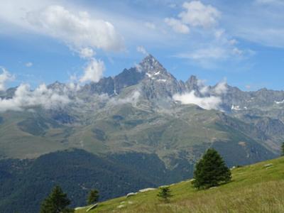 TOUR AI PIEDI DEL MONVISO